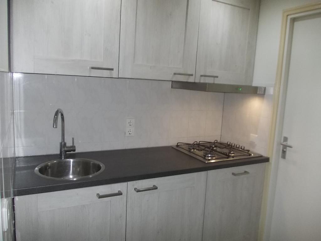 Apartment + Studios Insulinde Τίλμπουργκ Δωμάτιο φωτογραφία