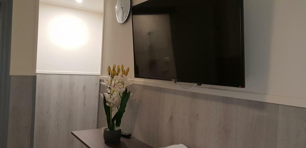 Apartment + Studios Insulinde Τίλμπουργκ Εξωτερικό φωτογραφία